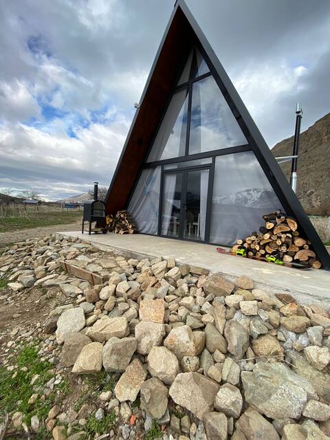 Unique and Modern Mountain Loft