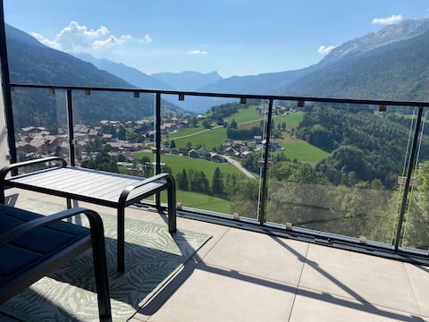 Successful Airbnb property: Balcony in the Aravis Mountains in Saint Jean De Sixt