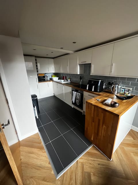 Popular Airbnb listing: New York Loft Style Apartment in Cheetham Hill