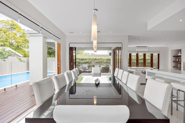 Majestic & Grand Boroondara, Heated Pool, Sorrento gallery image 2