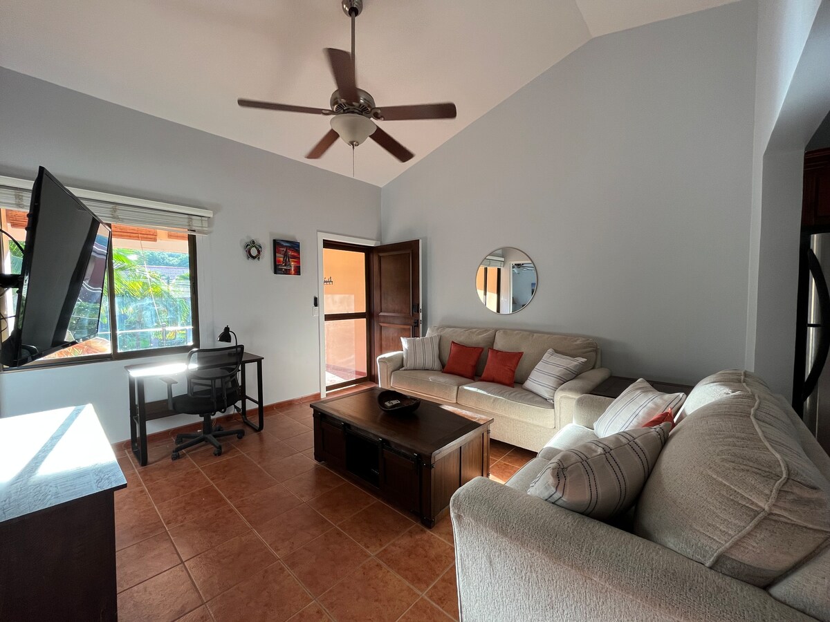 Montaña Azul — 2 bedroom vacation rental in Coco