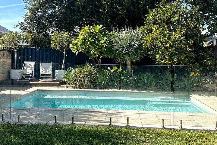 Large Summer Family Oasis (btw Beach and River)