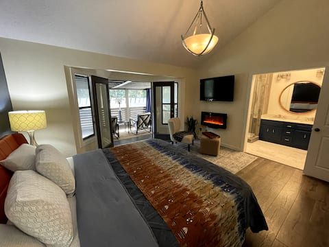 Modern Cabin of Stone Mountain