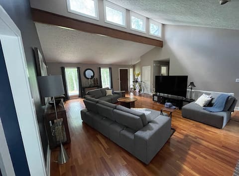 Top performing Airbnb: Modern Cabin of Stone Mountain in Stonecrest