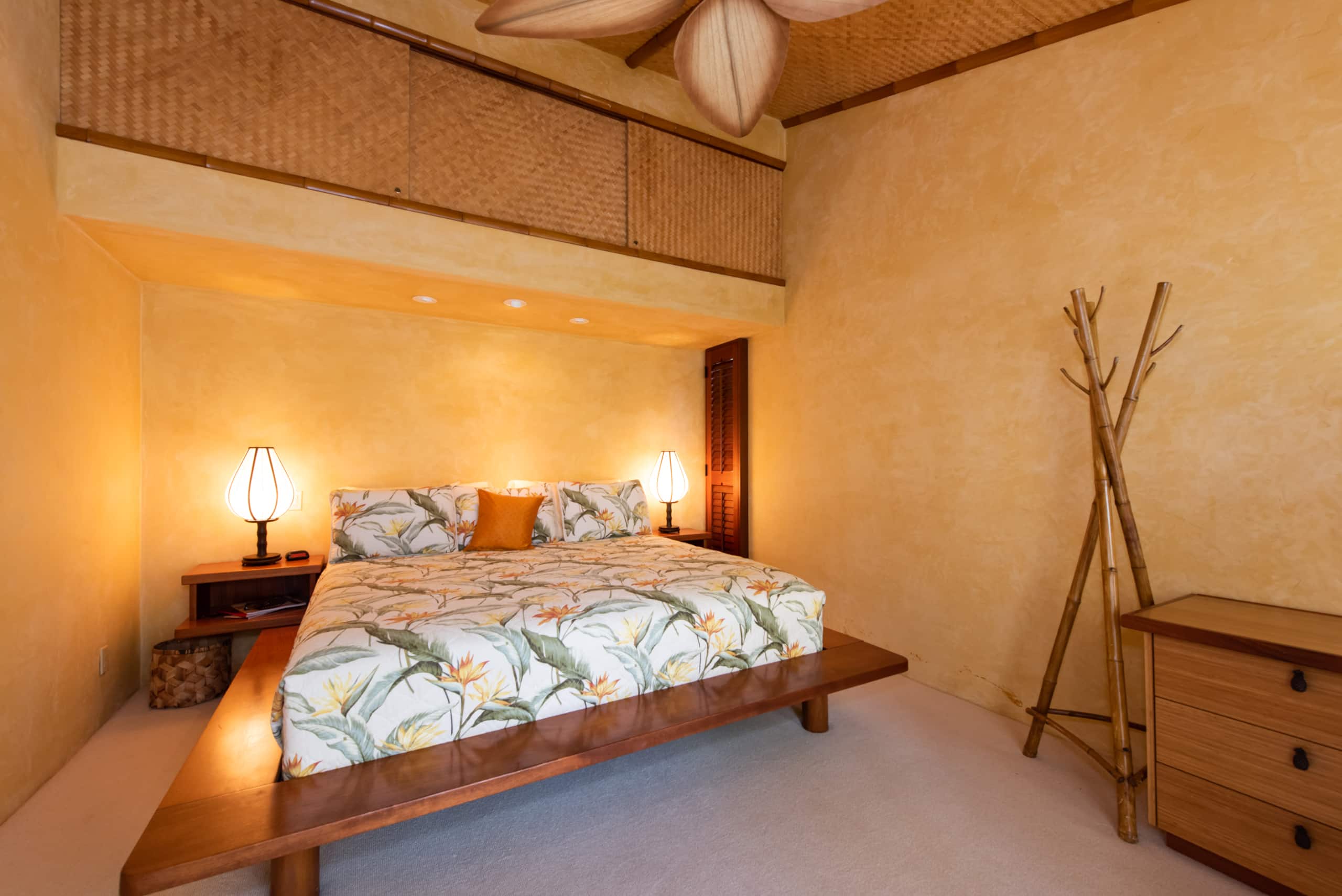 Condo in Wailea · ★4.94 · 1 bedroom · 2 beds · 1 bath - Image 10