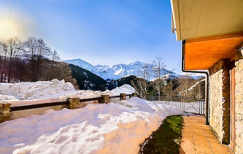 Annuncio Airbnb popolare: Stalle Lunghe three-room apartment with sunny garden a Frabosa Sottana