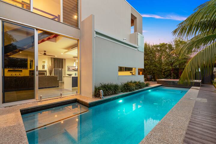 Private, Tranquil Retreat gallery image 3