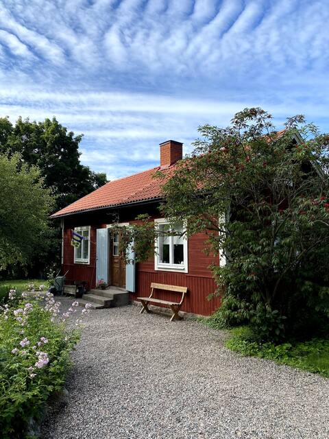 Idyllic cottage in the countryside