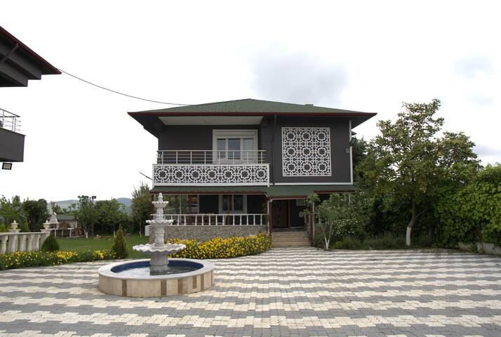 A Luxurious Villa Near Airport.