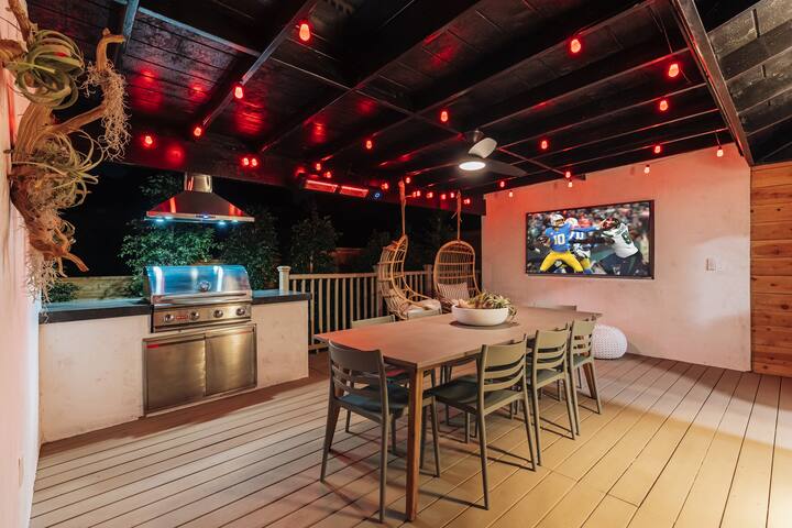 Coastal PB Gem /w Pool, Spa, Game Room, & Luxury! gallery image 3