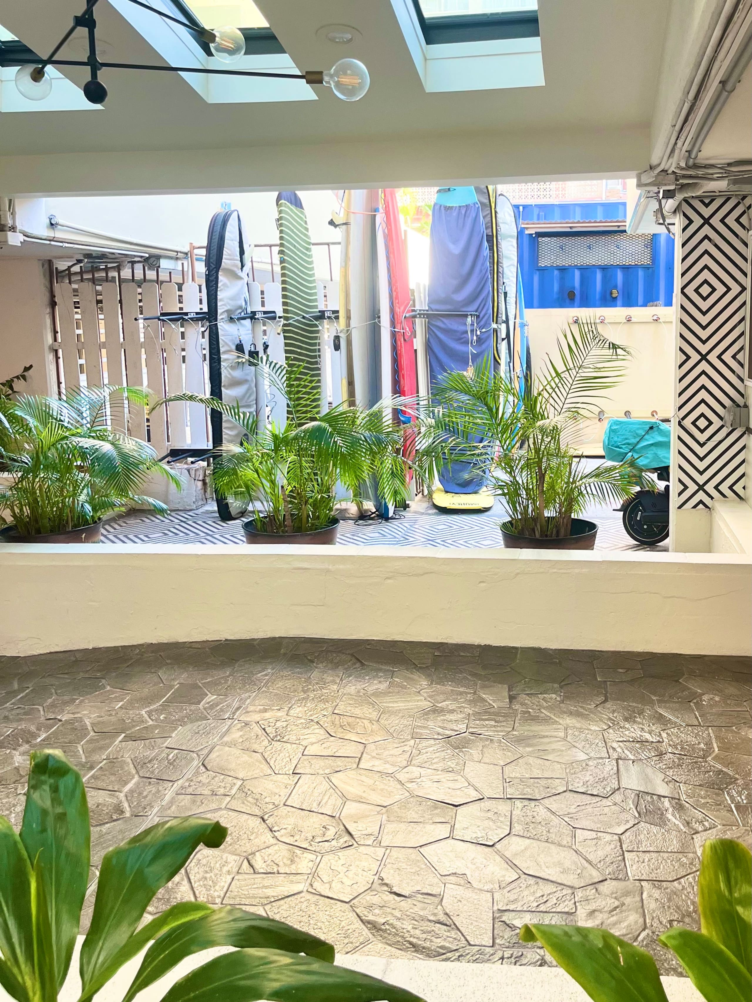 Cozy Studio w/ Private Balcony - Image 9