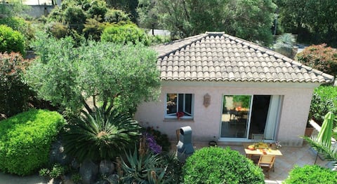 Airbnb performant: Apartment with pool, between sea and mountain à Lumio