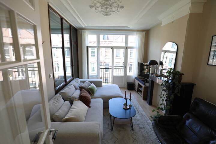 Stijlvol en ruim appartement met dakterras gallery image 2