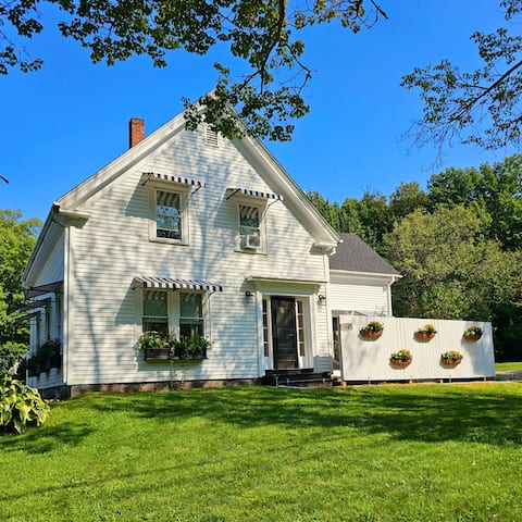 364 Inn · Gorgeous midcoast Maine 3-bedroom