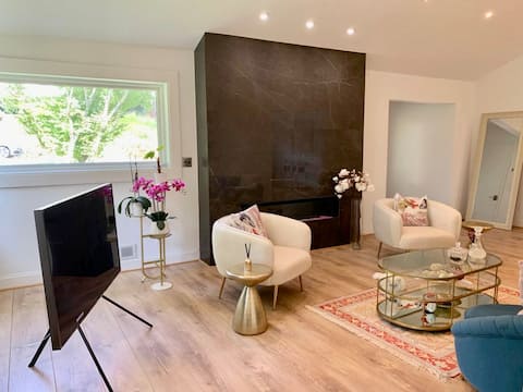 Large & stylish 1B1B in Bethesda