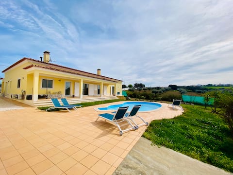 Pôr-do-Sol Luxury Villa