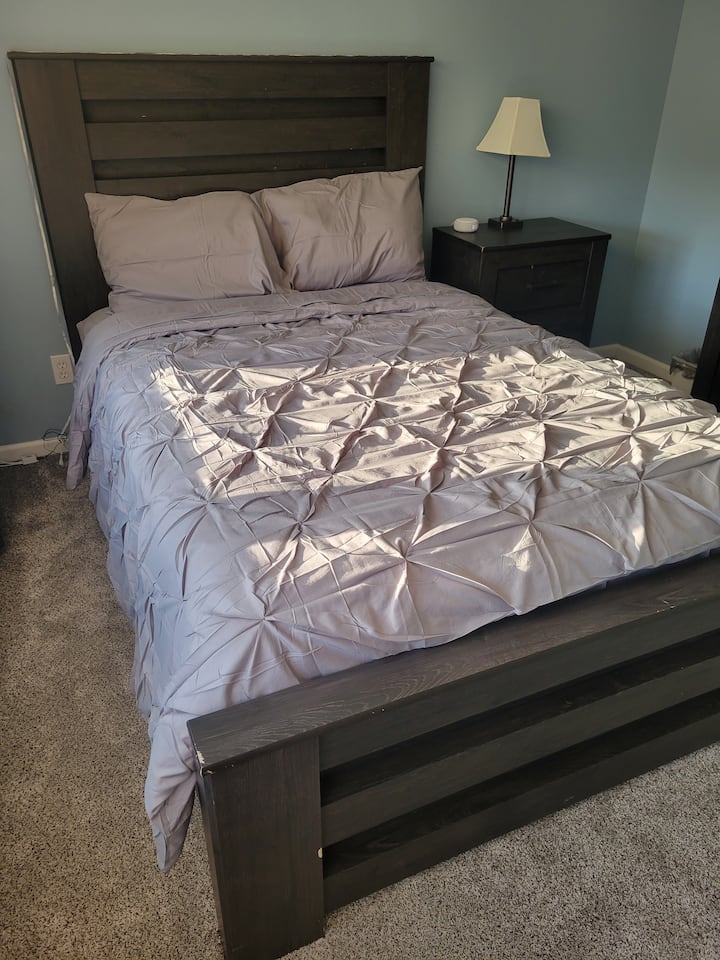 ห้องนอนชั้นบน #1 พร้อมเตียงขนาดใหญ่