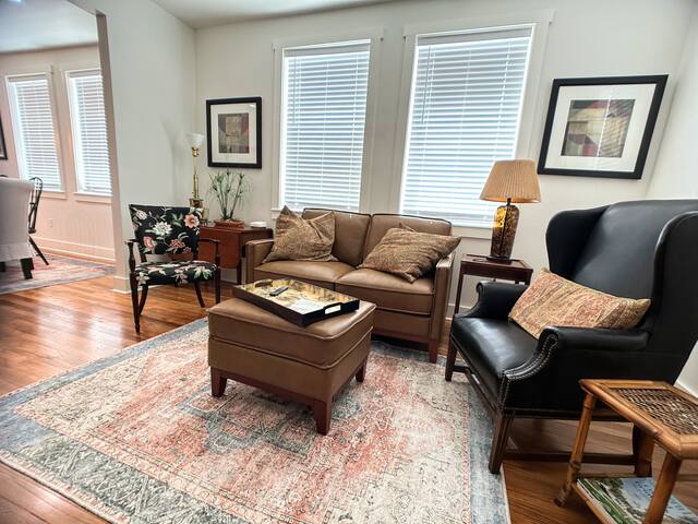 Beautiful Garden District Home gallery image 3