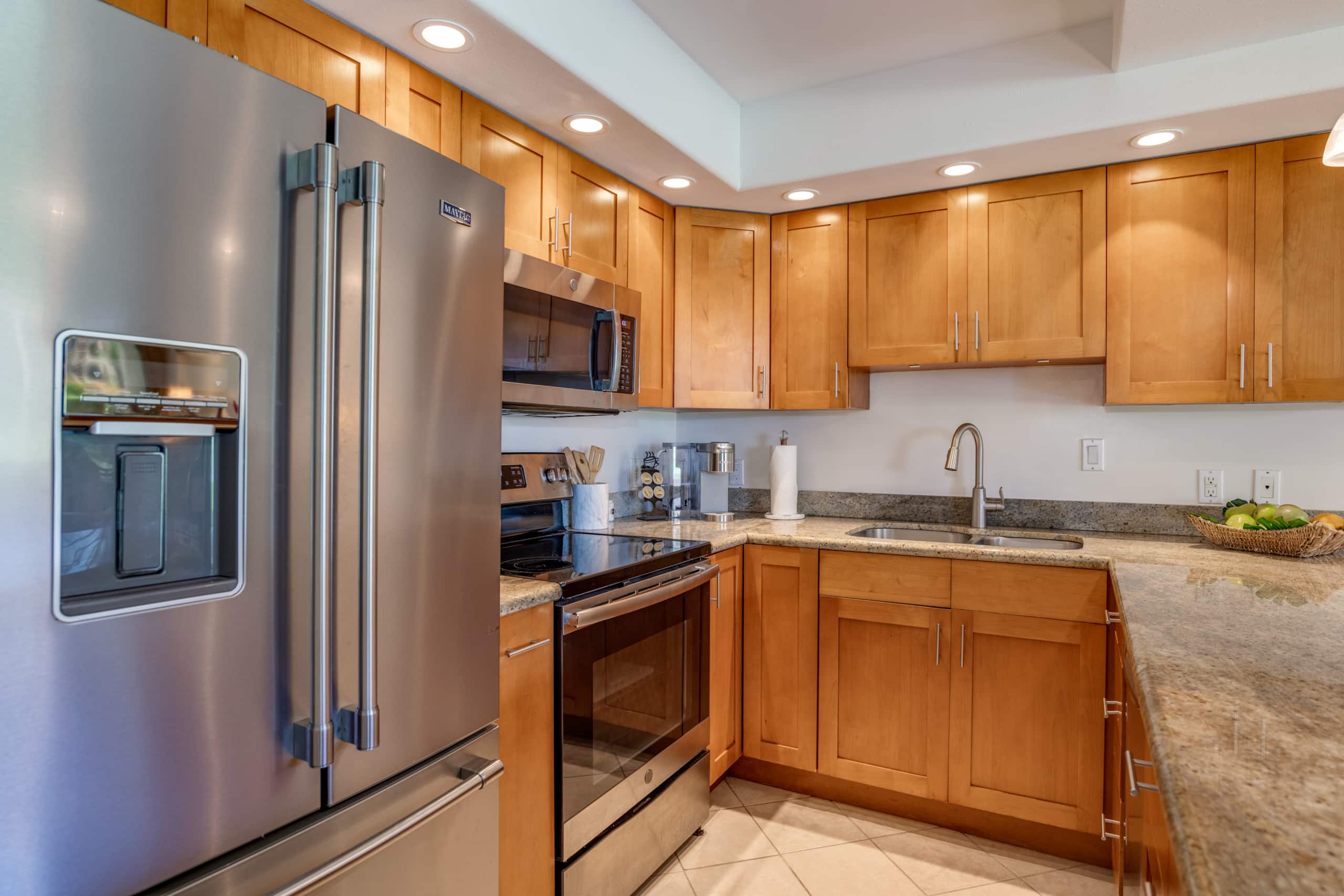 Place to stay in Lahaina · ★5.0 · 1 bedroom · 2 beds · 1 bath - Image 6