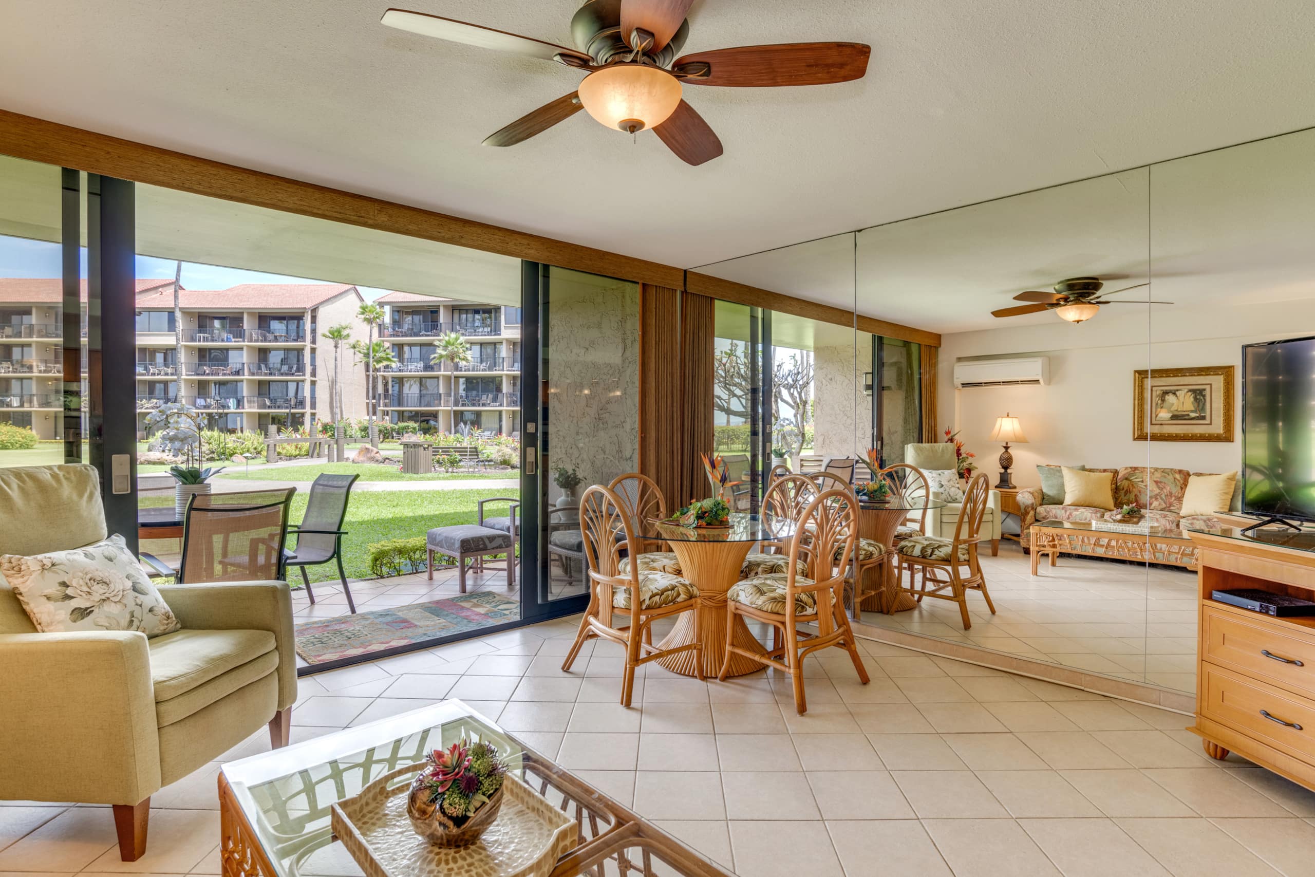 Place to stay in Lahaina · ★5.0 · 1 bedroom · 2 beds · 1 bath - Image 2