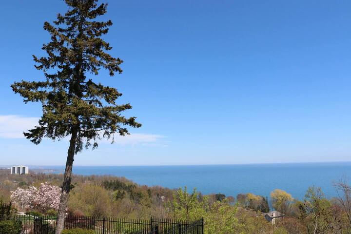 Private Pool Lakeview House gallery image 5