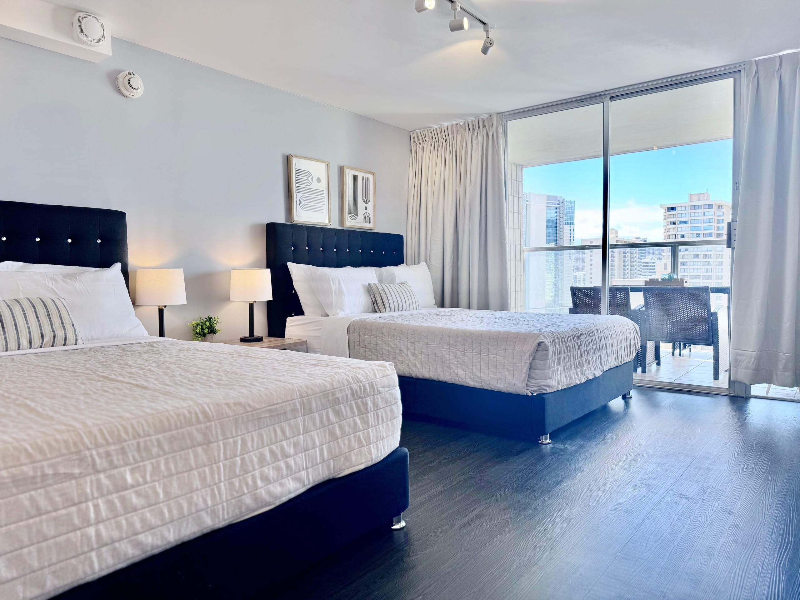 22FL- Renovated Studio Condo in Central Waikiki!~ - Image 14