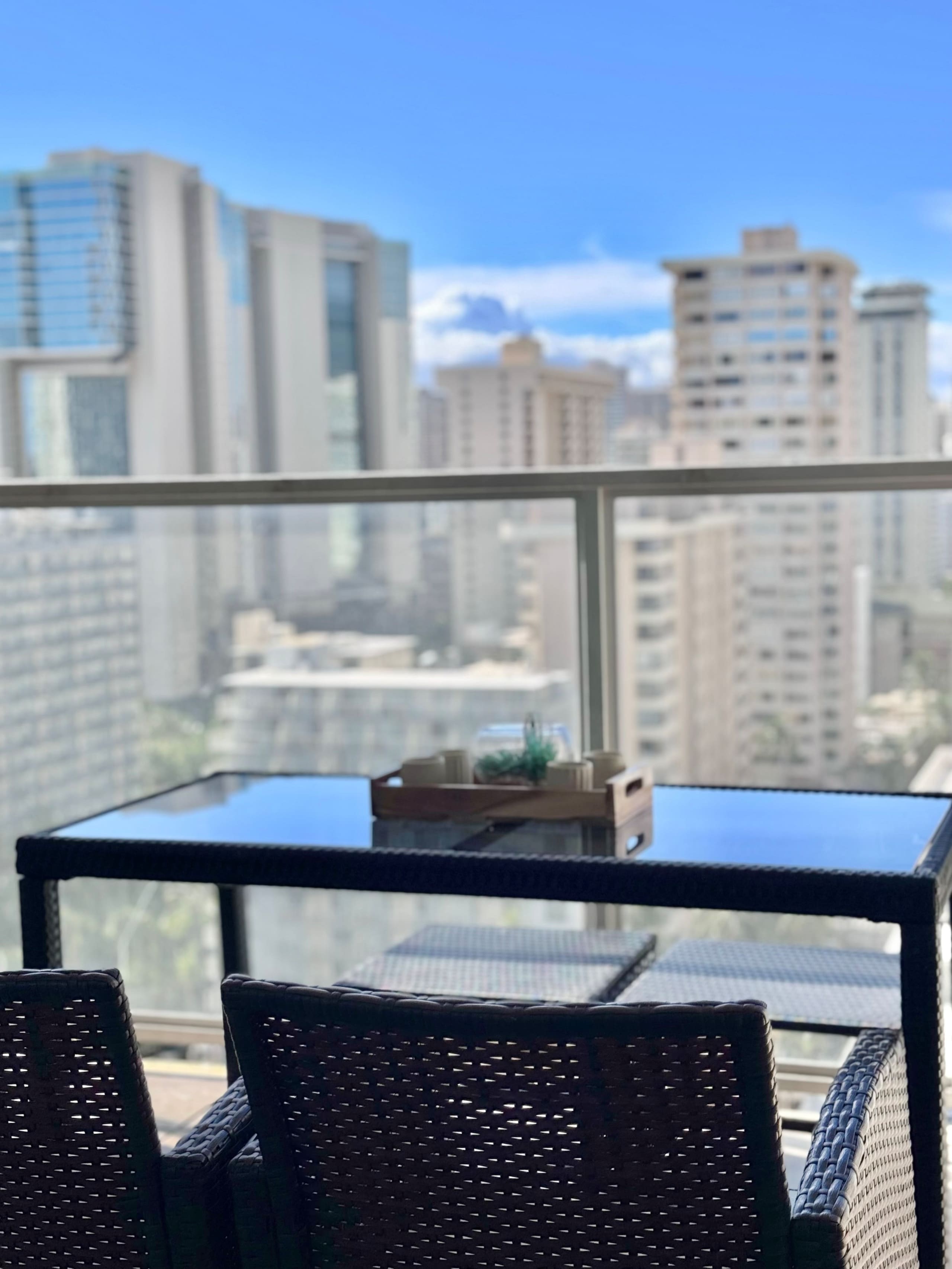22FL- Renovated Studio Condo in Central Waikiki!~ - Image 30