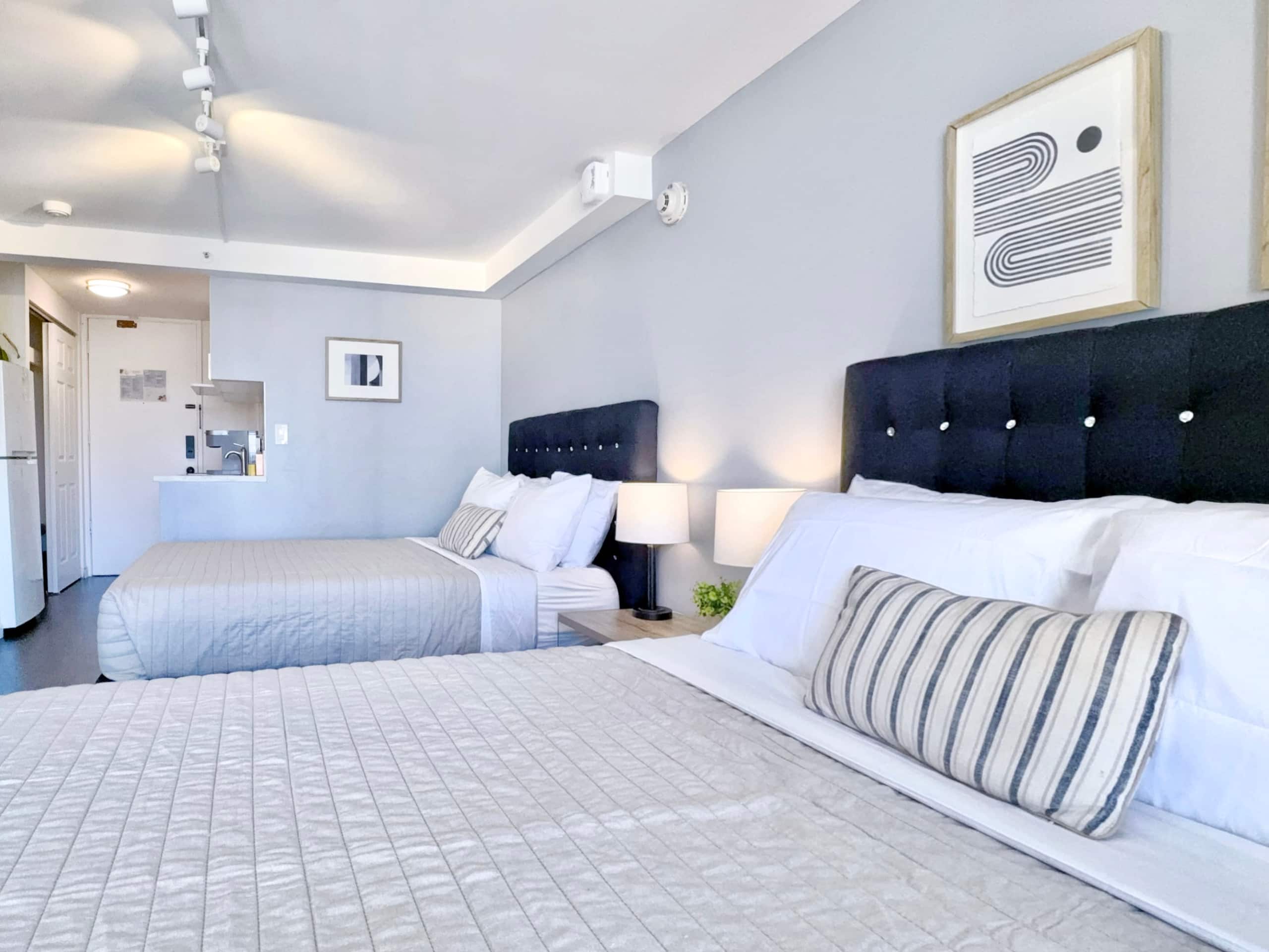 22FL- Renovated Studio Condo in Central Waikiki!~ - Image 3