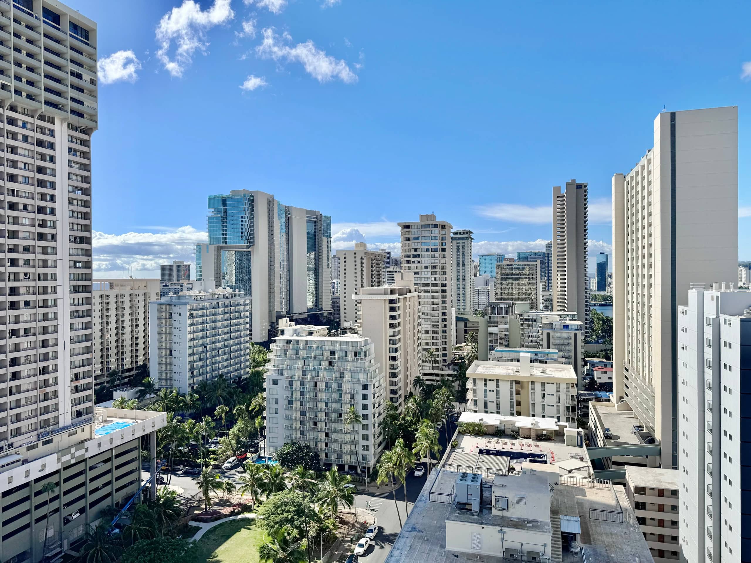 22FL- Renovated Studio Condo in Central Waikiki!~ - Image 34