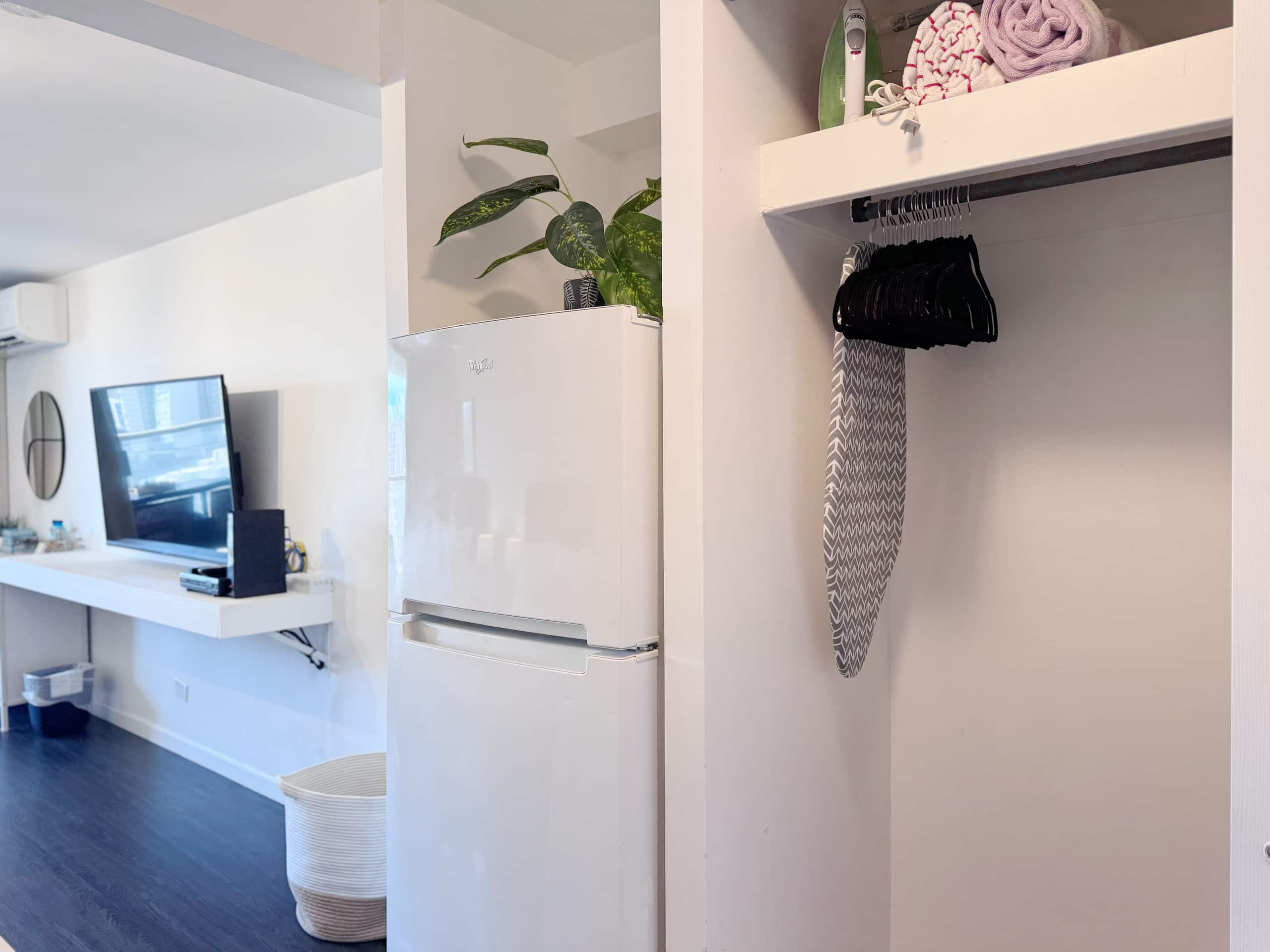 22FL- Renovated Studio Condo in Central Waikiki!~ - Image 19