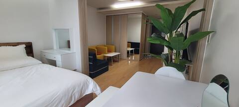 Directly connected to Dangsan Station! [Hangang Walk 5 minutes] Transportation is good and comfortable/Mart in the building/5 minutes from Hongdae/5 minutes by airport bus/Parking