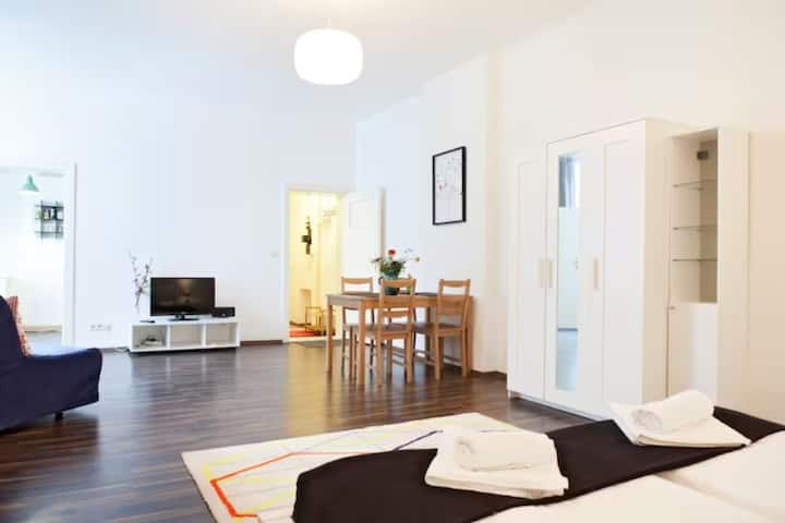 Perfect Loft Located In Schöneberg-berlin - Kreuzberg