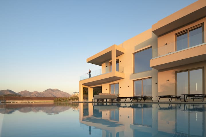 Casa Beleza Villa, a Mythical Retreat