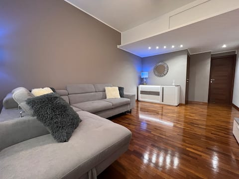 [Comfortable Rho Fiera] 10 Minutes