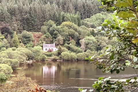 Stunning 4BD cottage on Loch Eck