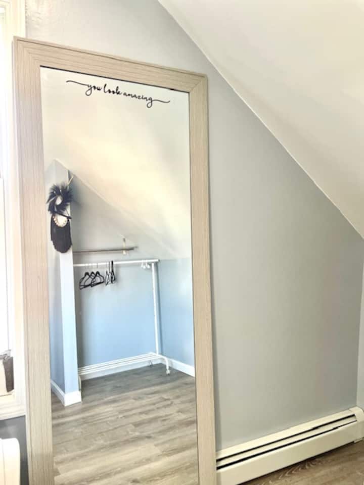 กระจกเต็มตัว