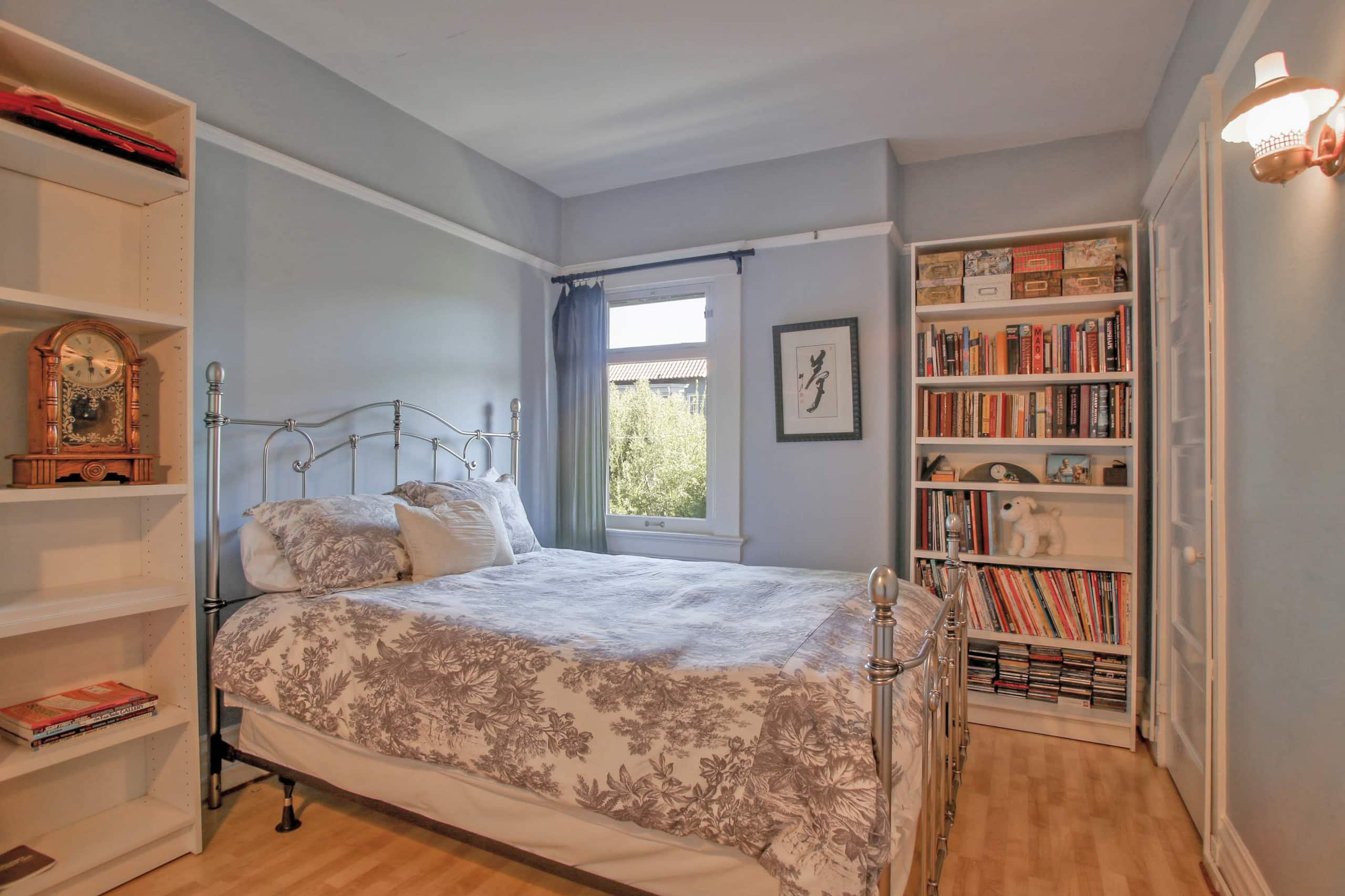 Home in San Francisco · ★5.0 · 5 bedrooms · 3.5 baths - Image 15