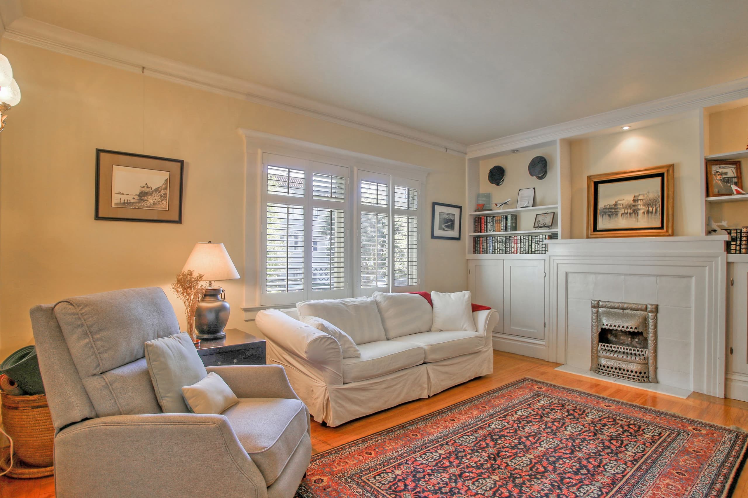 Home in San Francisco · ★5.0 · 5 bedrooms · 3.5 baths - Image 2