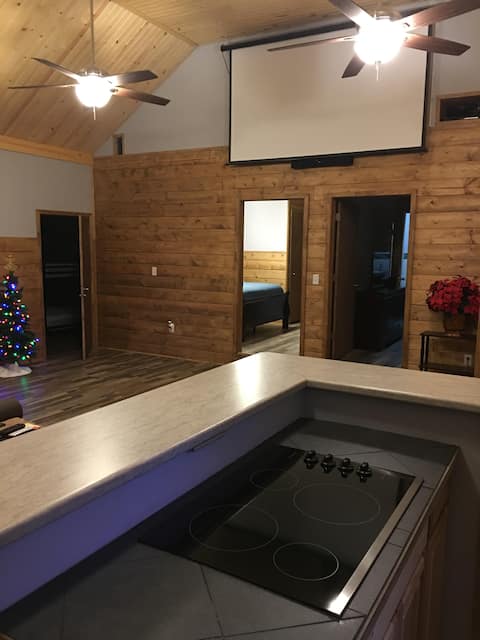 The Bear Cave - Full Suite