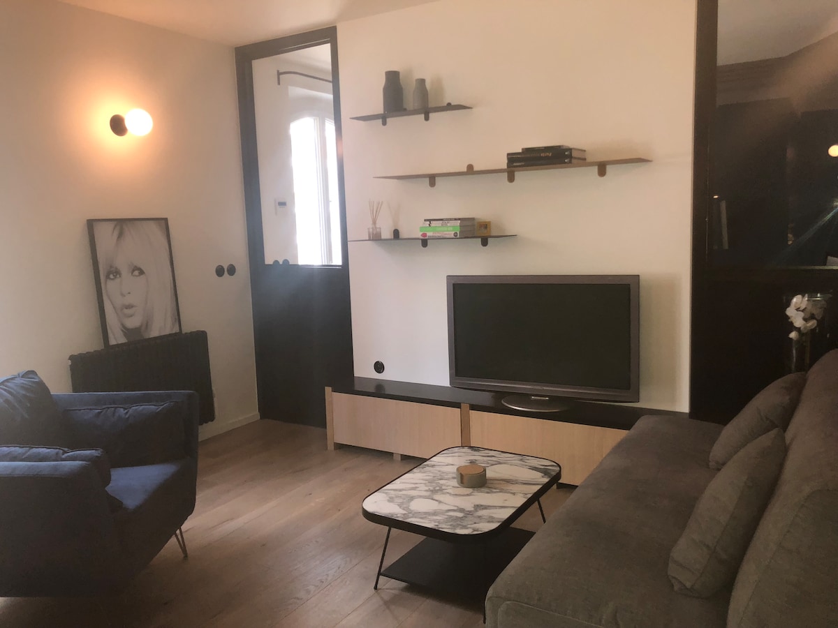 غرفة المعيشة