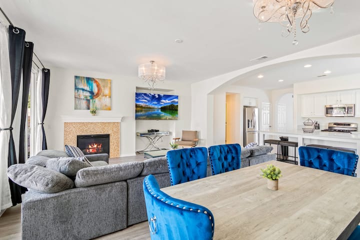 Leisure & Laughter: Pool, Game Room & Golf Getaway - Coachella, CA