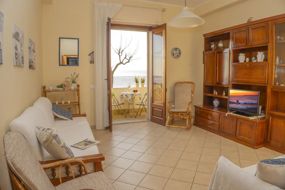Leistungsstarkes Airbnb: Sea front between Catania Etna and Taormina in Acireale