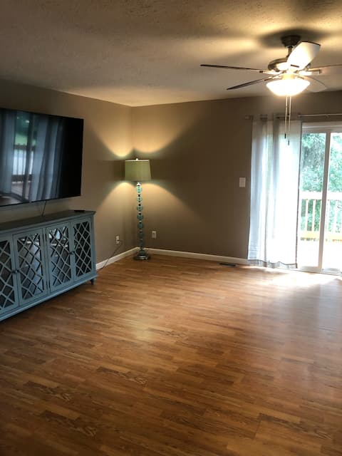 Morgantown walk to stadium and Ruby