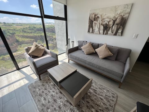 Successful Airbnb property: Motto - 10 minutes from downtown with amenities in San Isidro Miranda