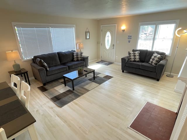 You will love our Beach Cottage! gallery image 2