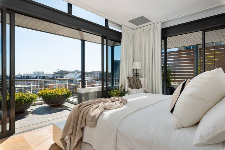 Penthouse 601 Dovenby – Luminous. Iconic. Unique. gallery image 2