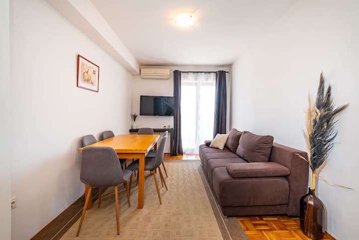 Cosy Apartment With Balcony Pool - Sveti Filip i Jakov