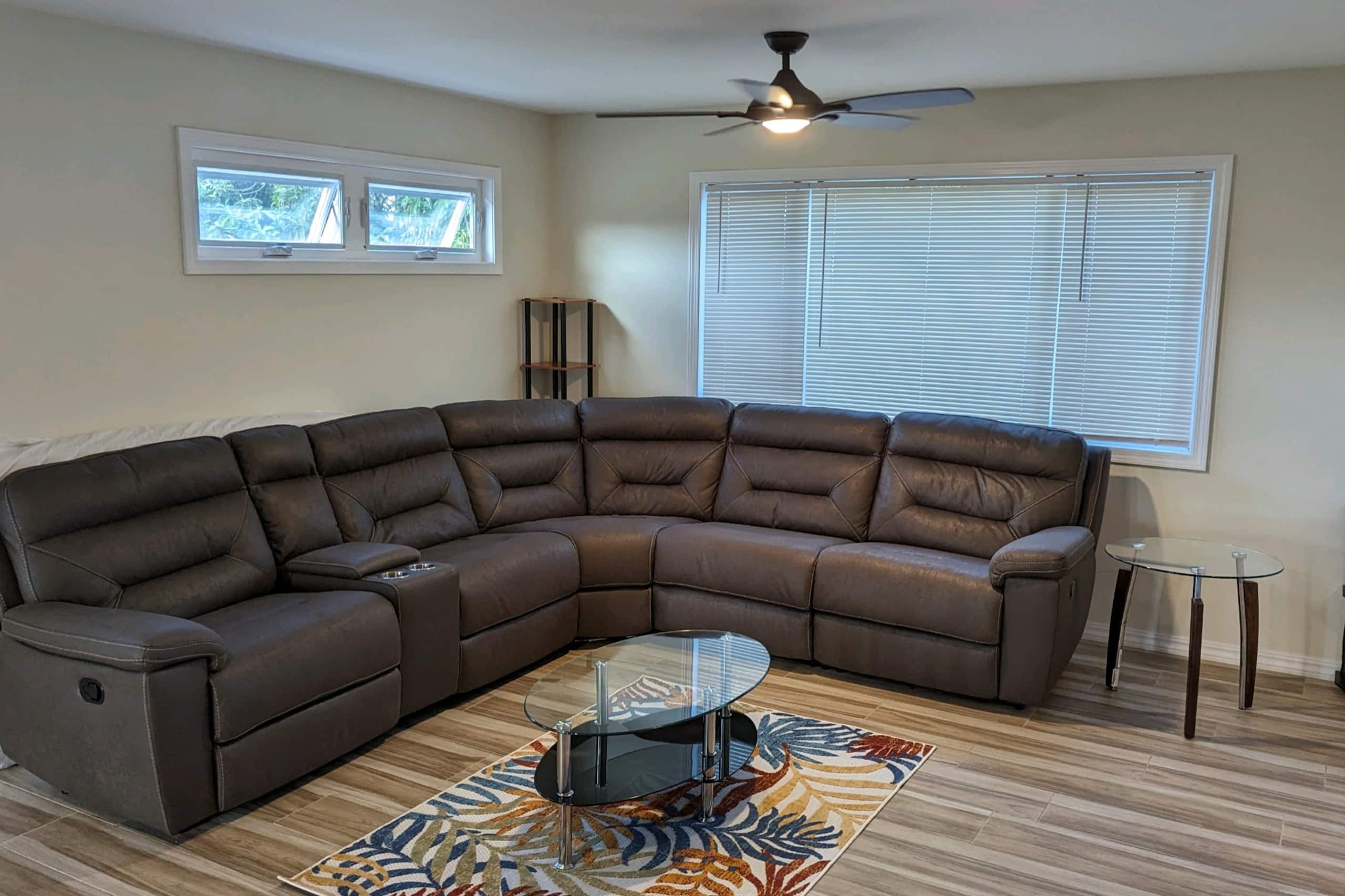 Townhouse in Hilo · ★5.0 · 3 bedrooms · 6 beds · 2.5 private baths - Image 4