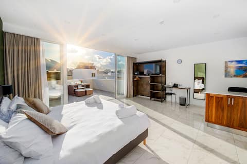 Studio with Sea View