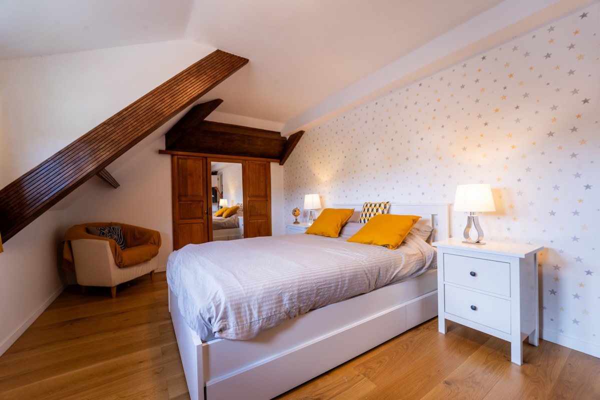 საძინებელი 1